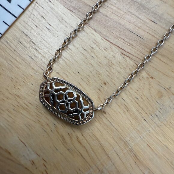 Kendra Scott Gold/Silver Oval Pendant Necklace With Intricate Cutout Design - Picture 6 of 12